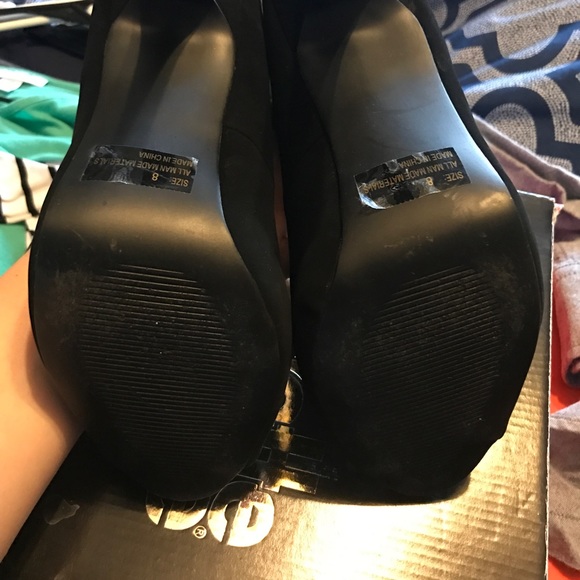 Charlotte Rouse Heels - Picture 2 of 2